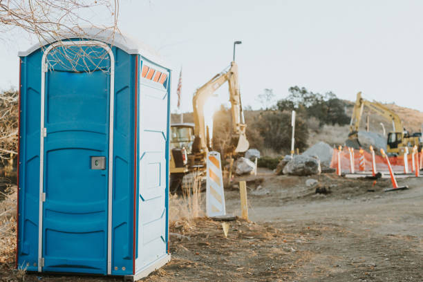 Best Porta potty rental near me  in Clovis, CA